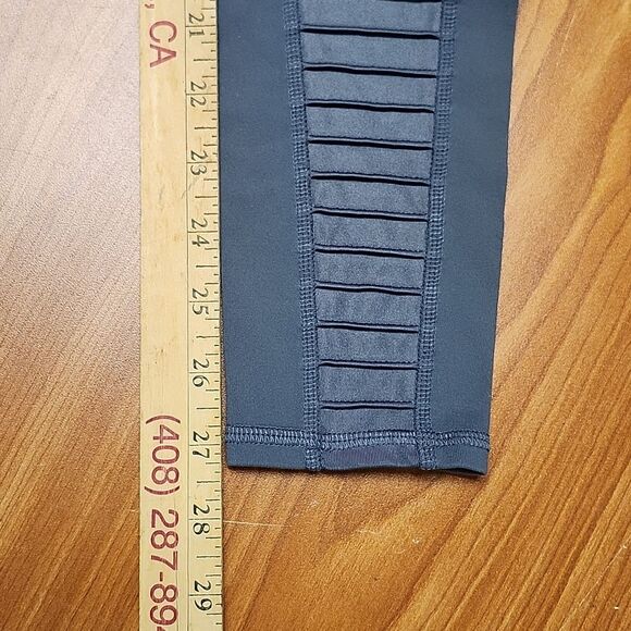 ALO Yoga Leggings High Waist Ribbed Mesh Ankle Length Sz XSmall Gray #3158 - Picture 7 of 9